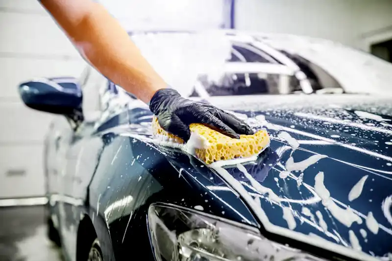 Ручная мойка авто: преимущества и отличия от автоматической